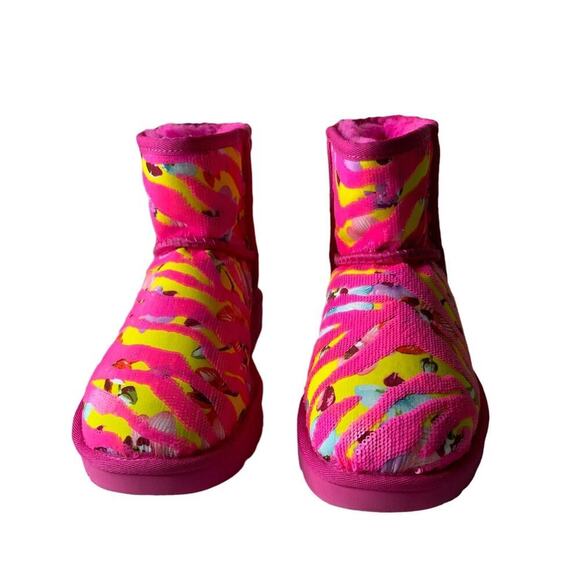 UGG Classic Mini Tiger Flower Sequins Ankle Boots Women's Size 8 Multicolor - Picture 9 of 13